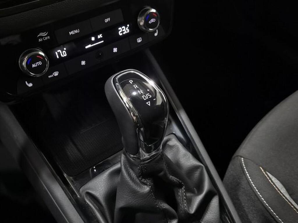 Skoda Kamiq ** KAMIQ 1.5 TSI SELECTION DSG 5P Segunda mano