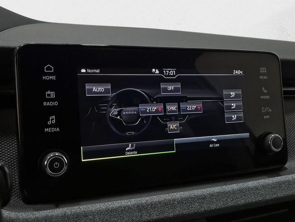 Skoda Kamiq ** KAMIQ 1.5 TSI SELECTION DSG 5P Segunda mano