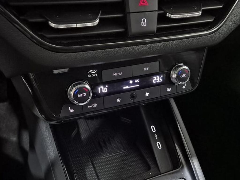 Skoda Kamiq ** KAMIQ 1.5 TSI SELECTION DSG 5P Segunda mano