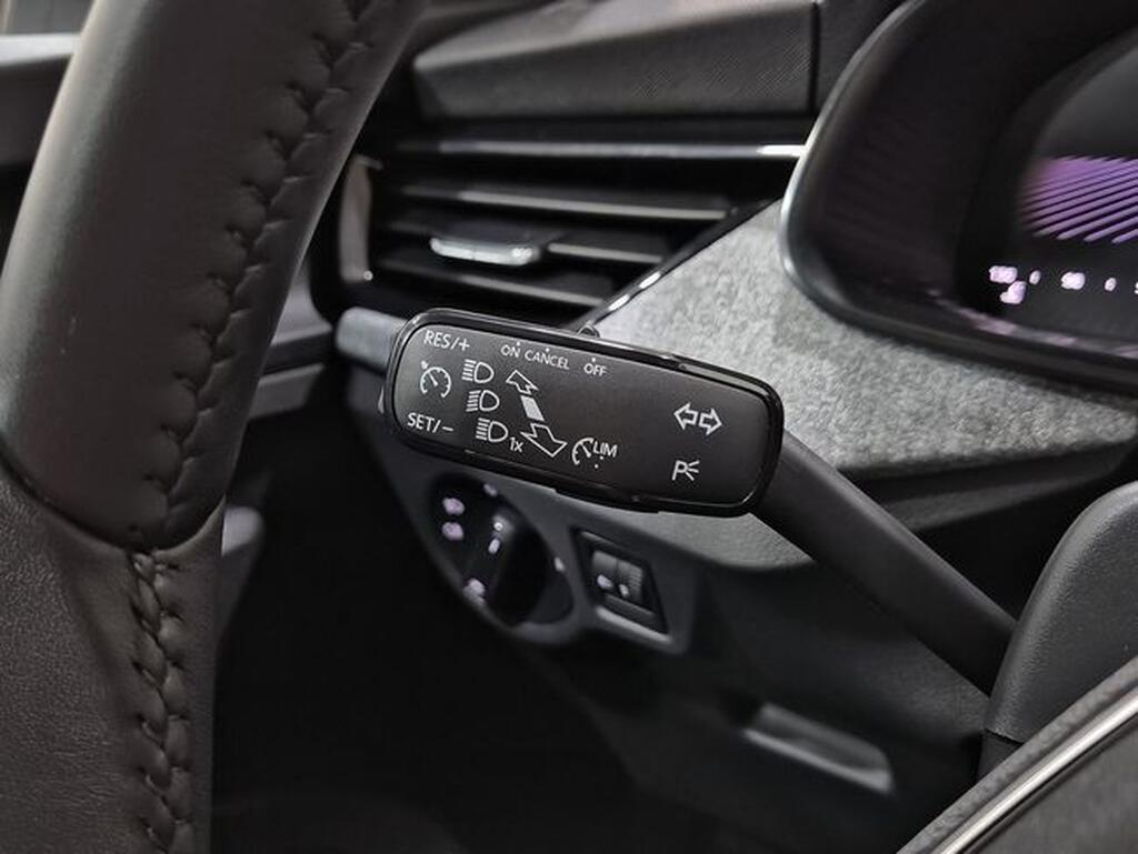 Skoda Kamiq ** KAMIQ 1.5 TSI SELECTION DSG 5P Segunda mano