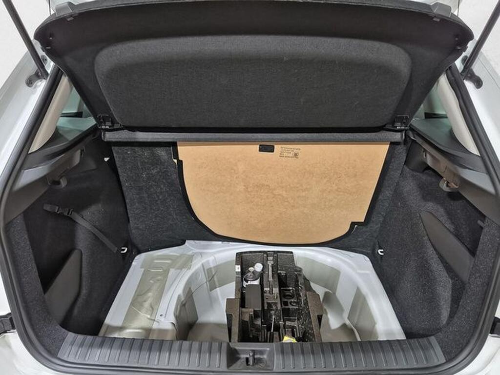 Skoda Kamiq ** KAMIQ 1.5 TSI SELECTION DSG 5P Segunda mano