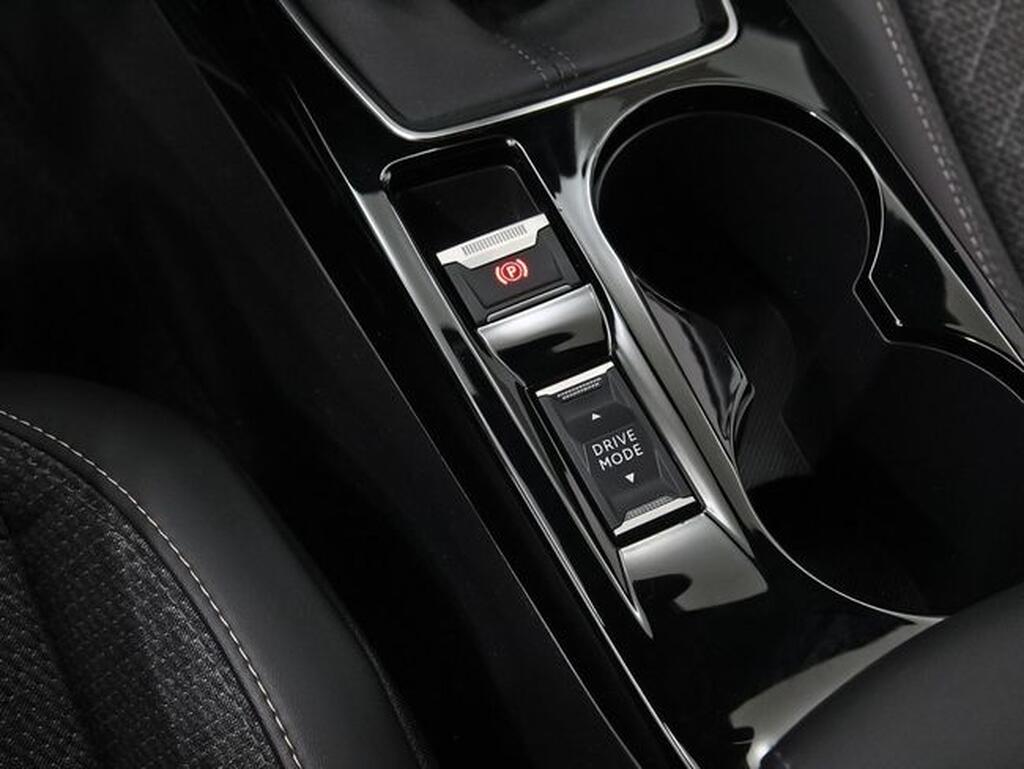 Peugeot 2008 2008 1.2 PURETECH 100 S&S ALLURE 5P 32