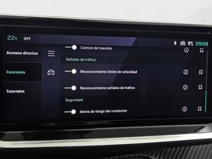 Peugeot 2008 2008 1.2 PURETECH 100 S&S ALLURE 5P 29
