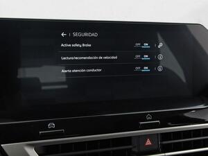 Citroën C4 * C4 1.2 PURETECH 130 PLUS 5P 26