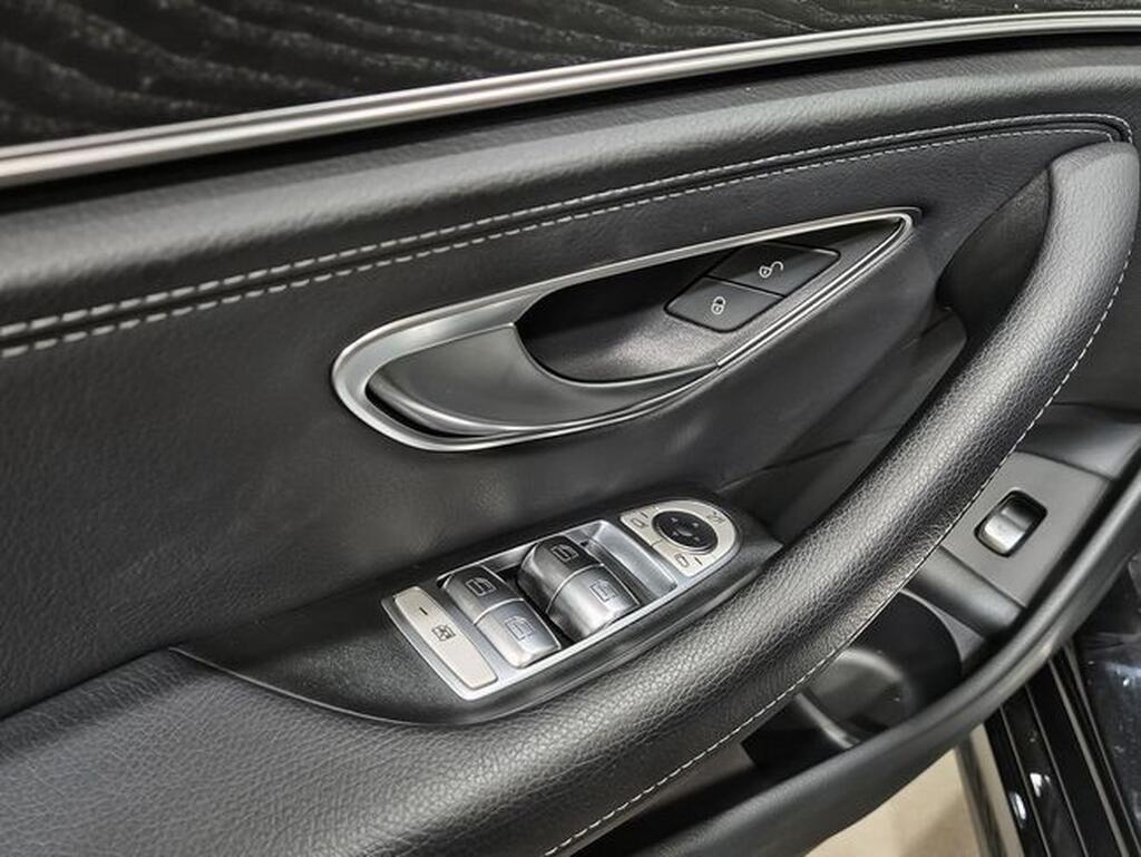 Mercedes Clase E E 300 de 11