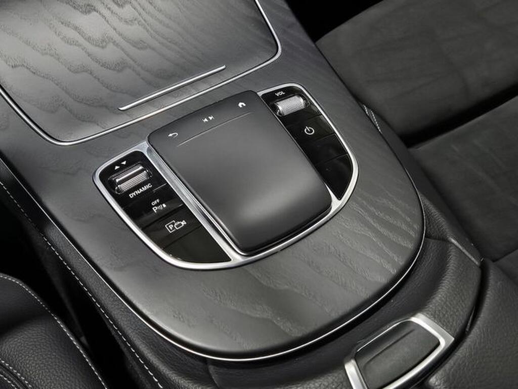 Mercedes Clase E E 300 de 26