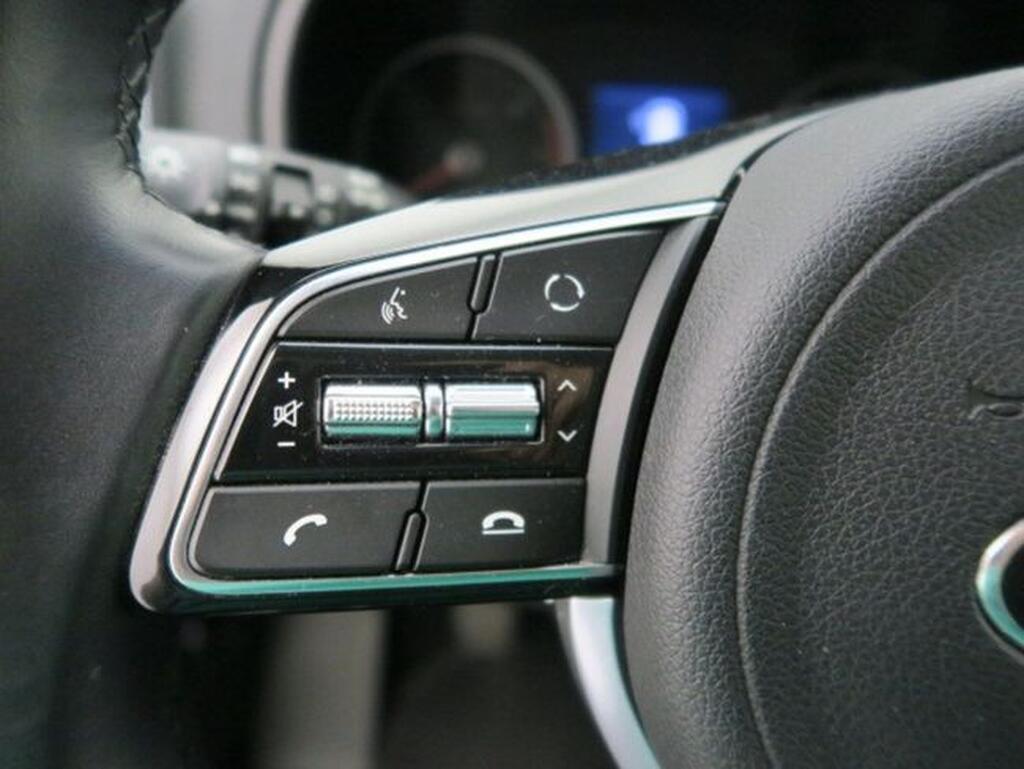 Kia Sportage 1.6 MHEV Drive 100kW (136CV) 4x2 Segunda mano