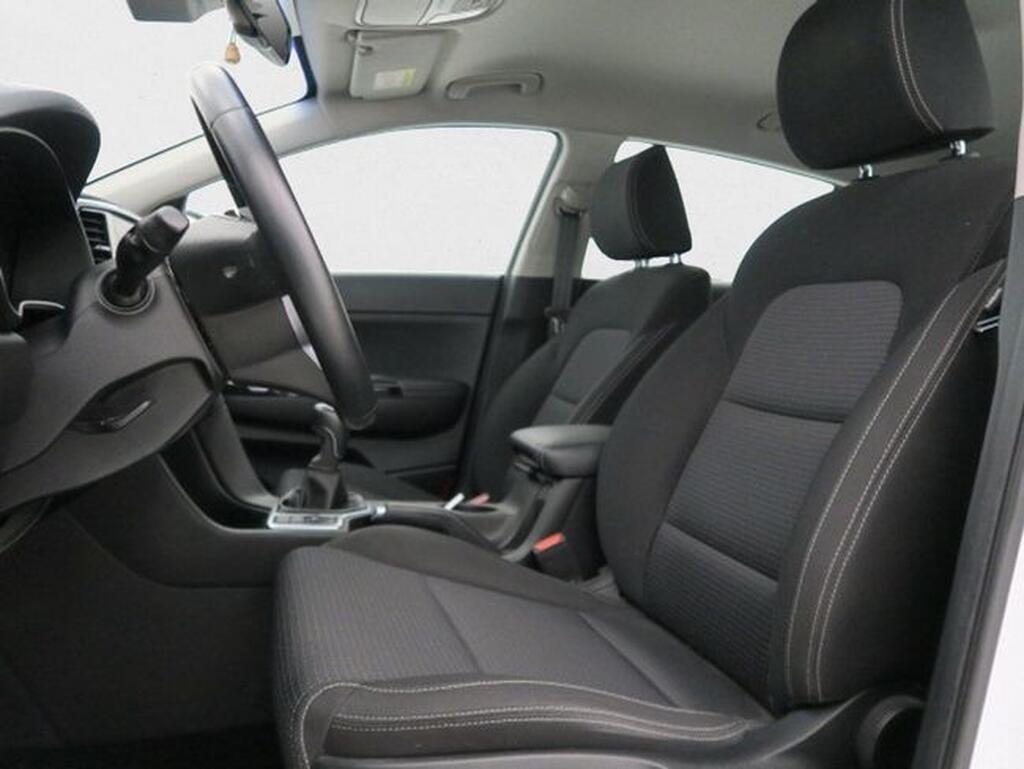 Kia Sportage 1.6 MHEV Drive 100kW (136CV) 4x2 Segunda mano