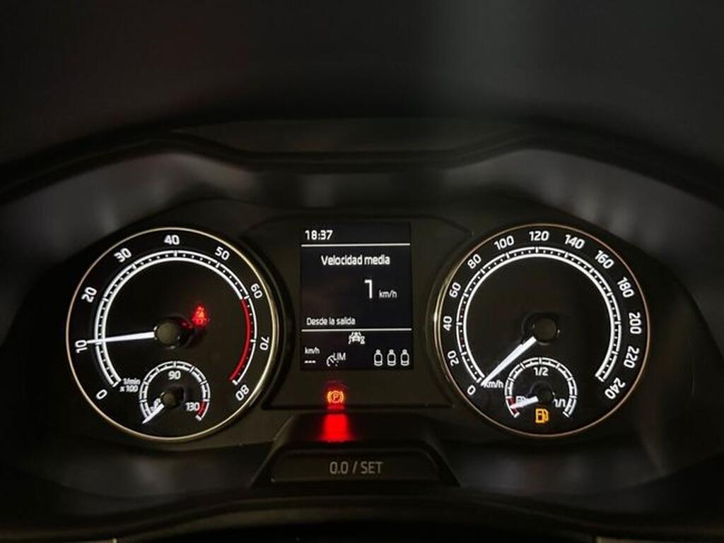 Skoda Kamiq 1.0 TSI 81kW (110CV) AMBITION Segunda mano