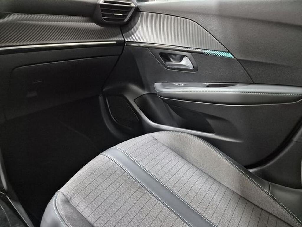 Peugeot 208 PureTech 73kW (100CV) EAT8 Allure Pack Segunda mano