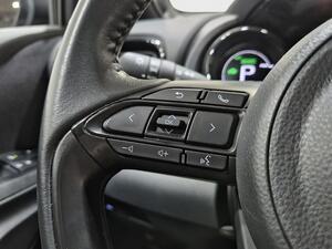 Toyota Yaris 1.5 120H Style Plus 17