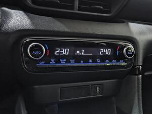 Toyota Yaris 1.5 120H Style Plus 23