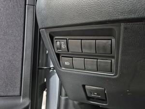 Toyota Yaris 1.5 120H Style Plus 12