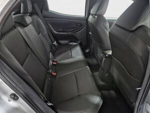 Toyota Yaris 1.5 120H Style Plus 8