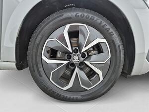 Skoda Scala 1.0 TSI 85KW (115CV) DESIGN 8
