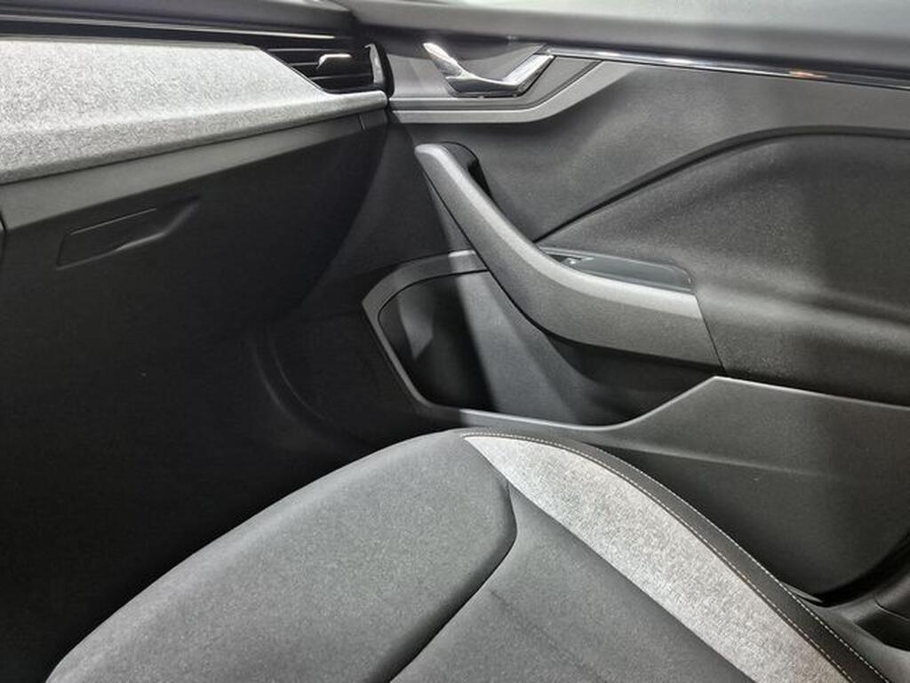 Skoda Scala 1.0 TSI 85KW (115CV) DESIGN Segunda mano