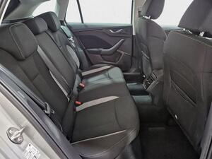 Skoda Scala 1.0 TSI 85KW (115CV) DESIGN 6