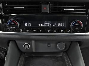Nissan Qashqai DIG-T 103kW N-Connecta 32