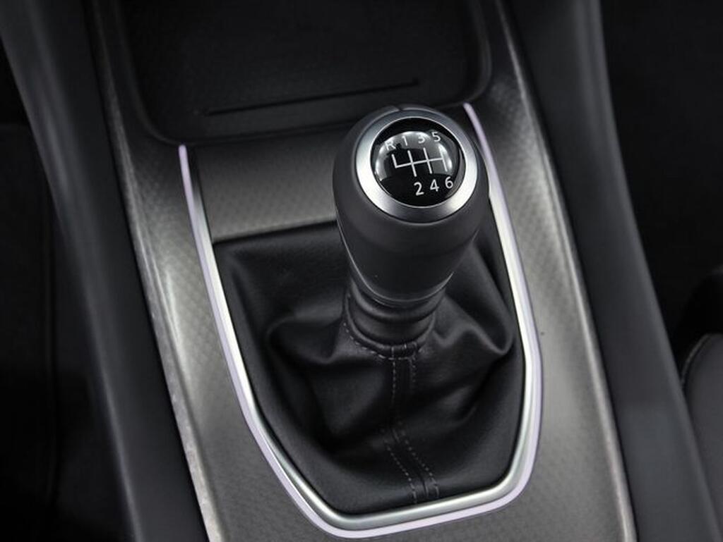 Nissan Qashqai DIG-T 103kW N-Connecta 34