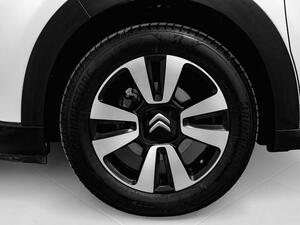 Citroën C3 PureTech 60KW (83CV) SHINE 8