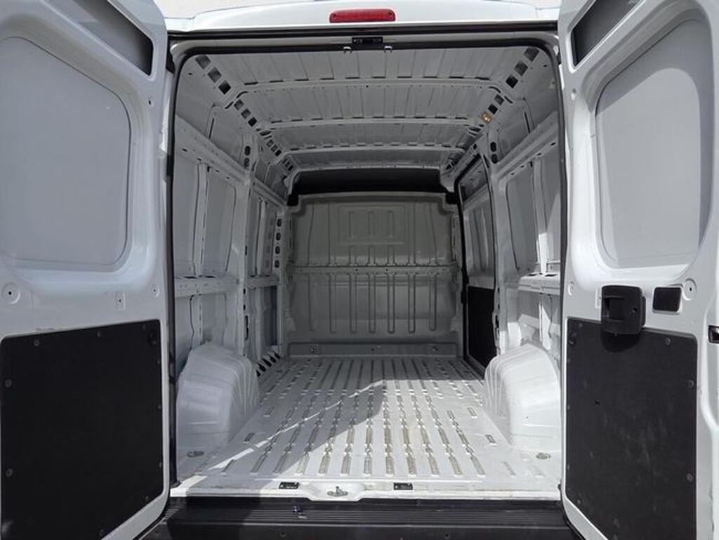 Fiat Ducato DUCATO FG 2.2 MULTIJET 140 35 L2H2 4P Segunda mano