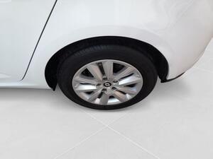 Renault Megane Intens Blue dCi 85 kW (115CV) 9