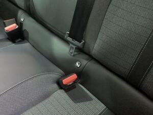Peugeot 2008 Allure Pack BlueHDI 130 S&S EAT8 27