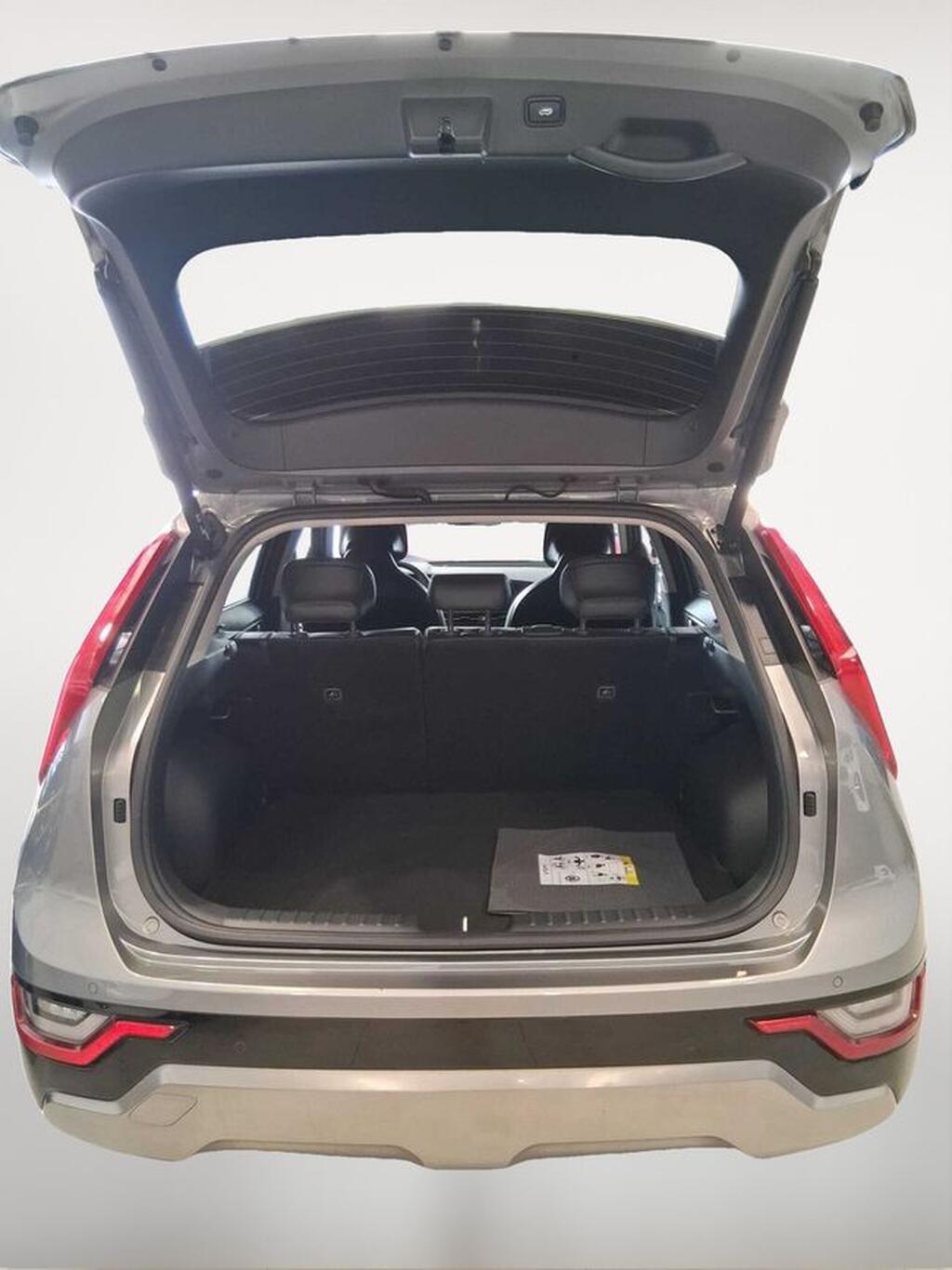 Kia Niro 1.6 GDi HEV 104kW (141CV) Emotion Segunda mano