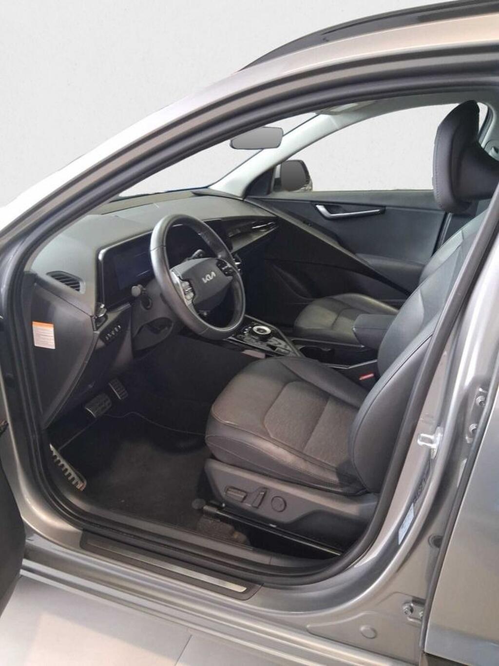 Kia Niro 1.6 GDi HEV 104kW (141CV) Emotion Segunda mano