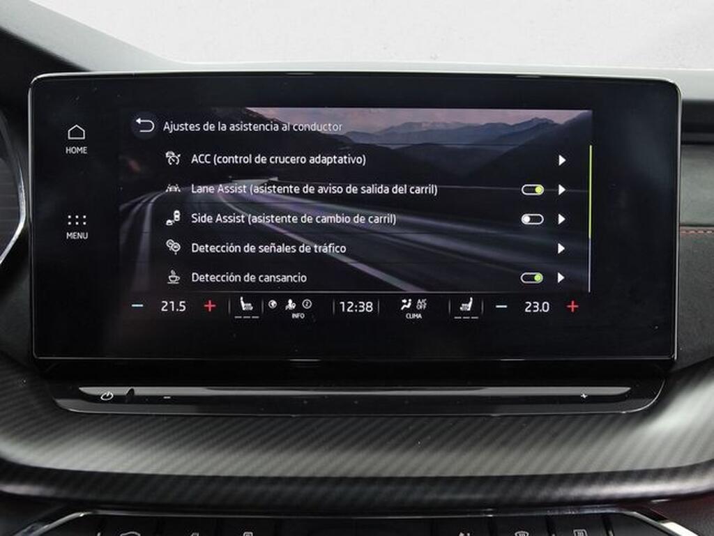 Skoda Octavia OCTAVIA COMBI 2.0 TSI RS 245 DSG 5P 28