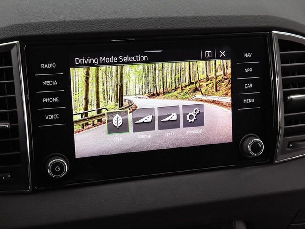 Skoda Karoq 1.5 TSI 110kW (150CV) ACT Design Segunda mano