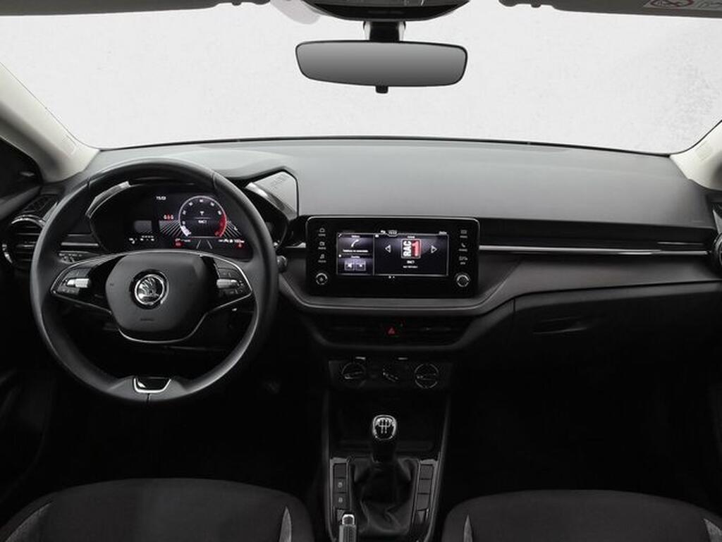 Skoda Fabia 1.0 MPI 59KW (80CV) Essence Segunda mano