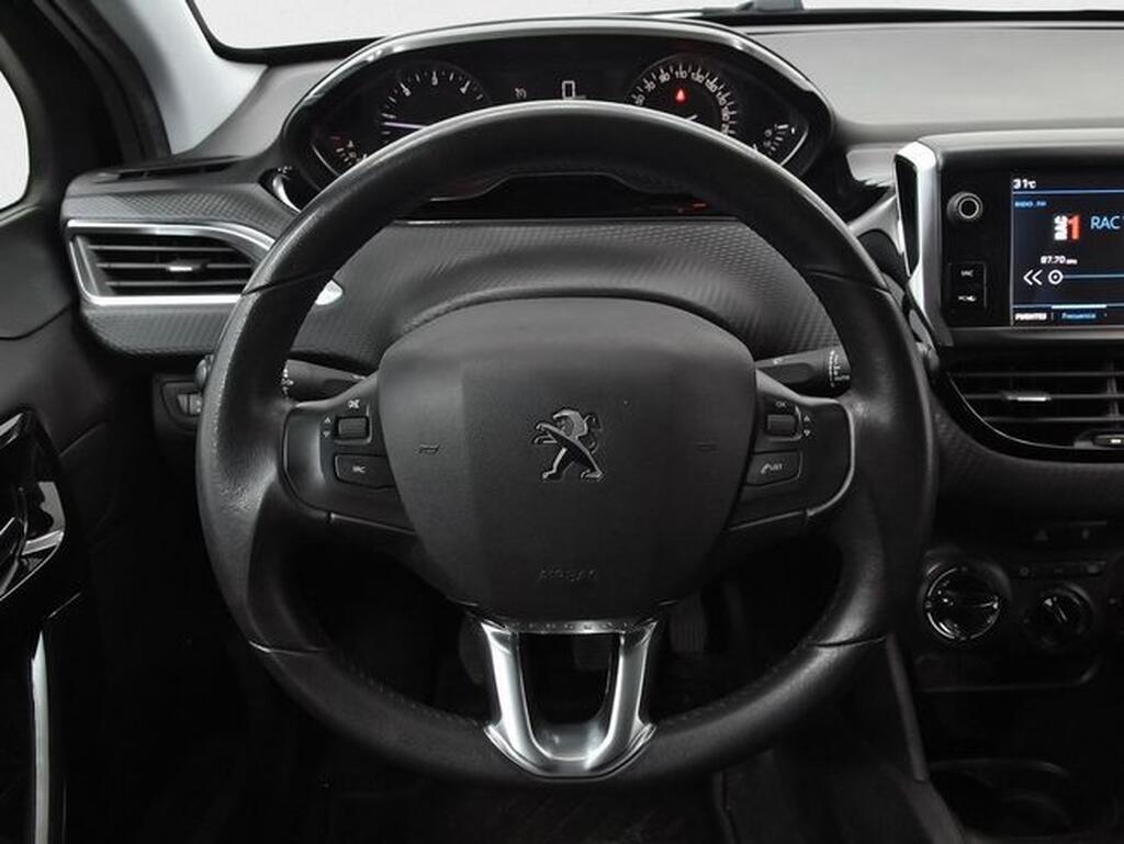 Peugeot 208 208 SIGNATURE 1.5 BLUEHDI 100 CV S&S 5VEL MAN 5P Segunda mano