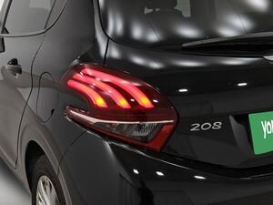 Peugeot 208 208 SIGNATURE 1.5 BLUEHDI 100 CV S&S 5VEL MAN 5P 31