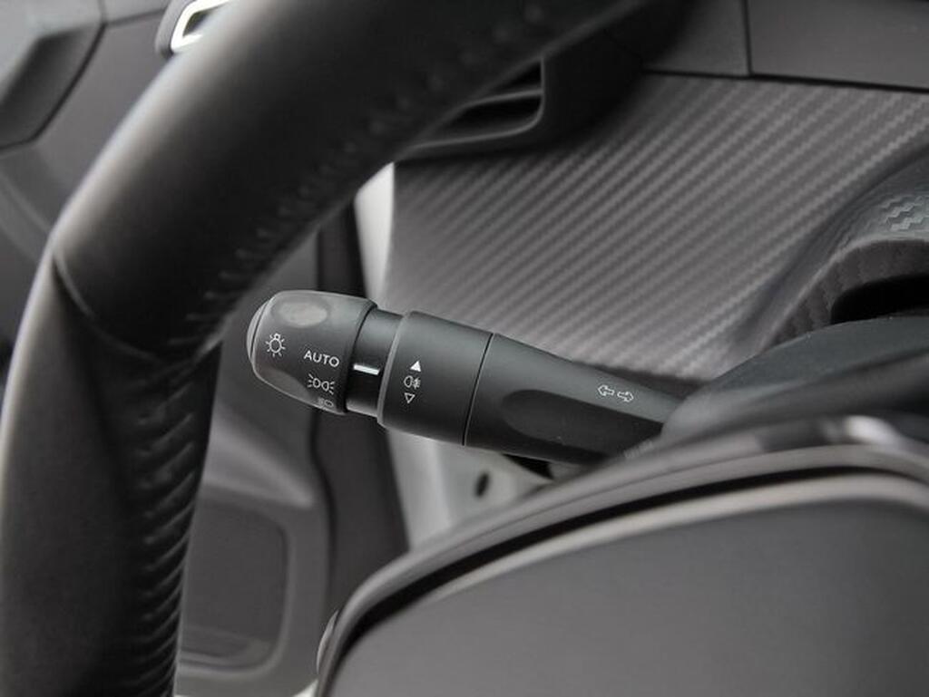 Peugeot 208 BlueHDi 73kW (100CV) Active Segunda mano