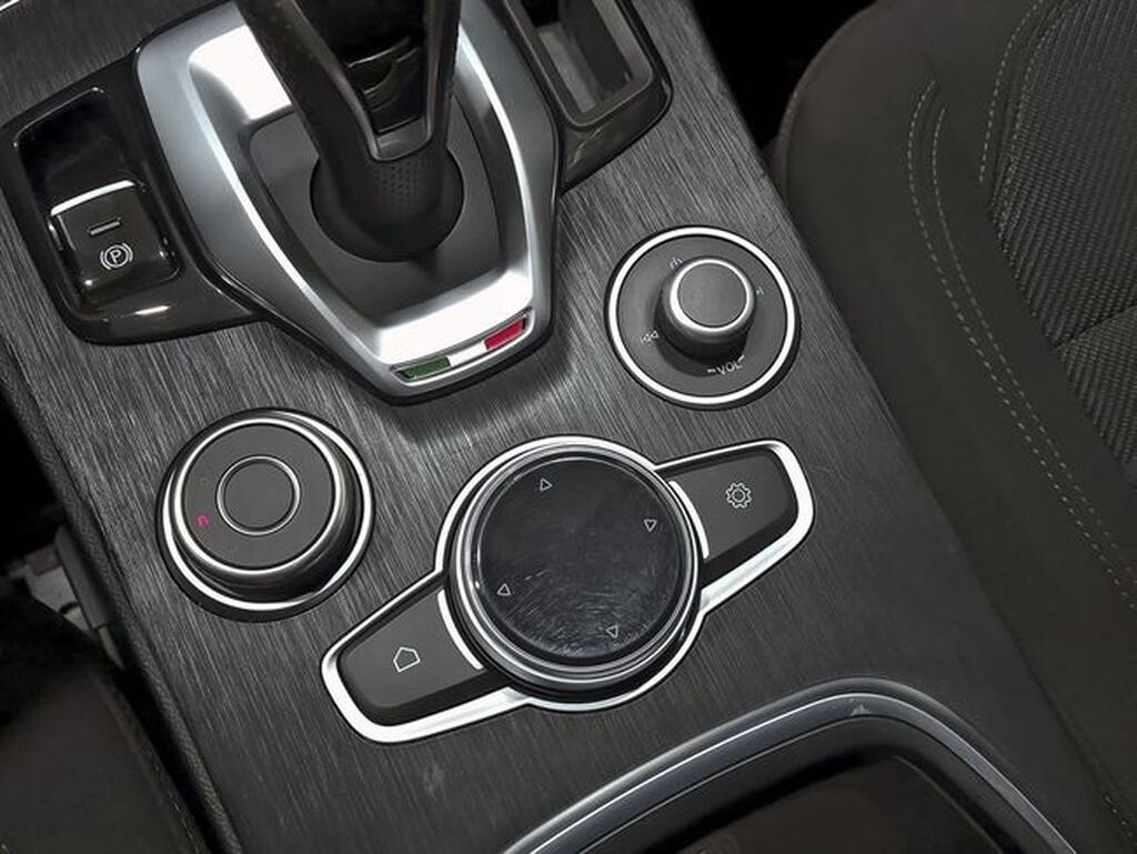 Alfa Romeo Stelvio STELVIO 2.1 TD 160 SUPER AT8 5P 31