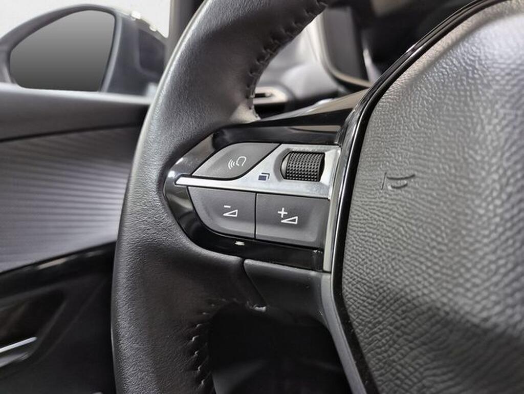 Peugeot 208 208 1.2 PURETECH 100 AUTO ALLURE PACK 5P 17