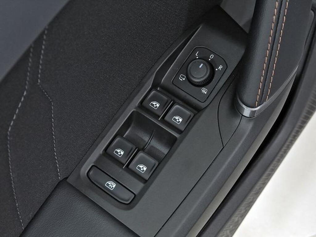 Cupra Formentor FORMENTOR 1.5 PHEV 204 CV DSG 5P (LLANTAS 19â³+EDGE PACK+INT.DRIVE PACK) 12