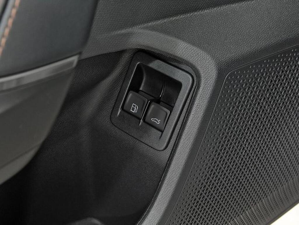 Cupra Formentor FORMENTOR 1.5 PHEV 204 CV DSG 5P (LLANTAS 19â³+EDGE PACK+INT.DRIVE PACK) 13