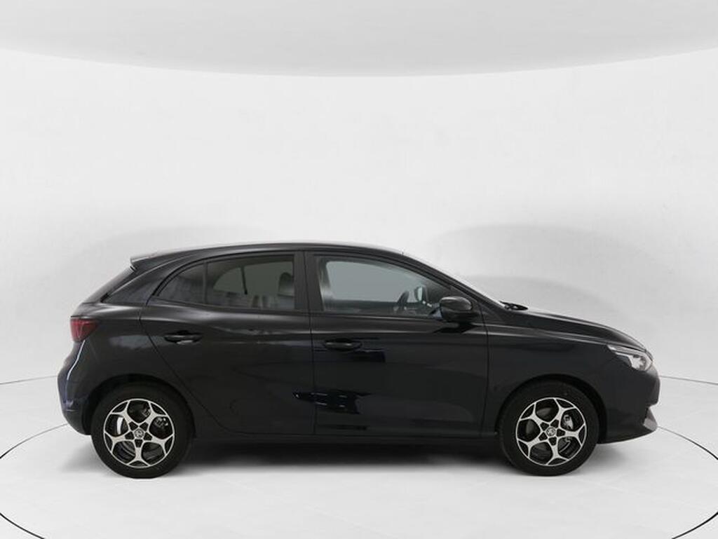 MG MG3 MG3 1.5 HEV LUXURY 195 CV 5P Segunda mano