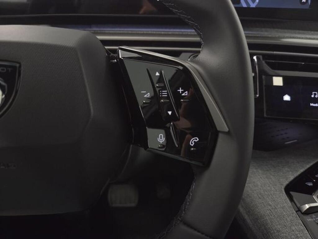 Peugeot 3008 3008 ALLURE 1.2 MHEV HYBRID 145 EDCS6 5P (KMO) Km0