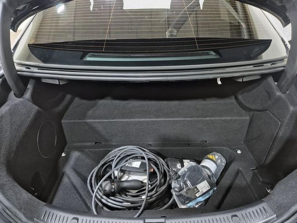 Mercedes Clase E E-CLASS 2.0 E 300 DE AUTO 4P (AMG LINE) Segunda mano