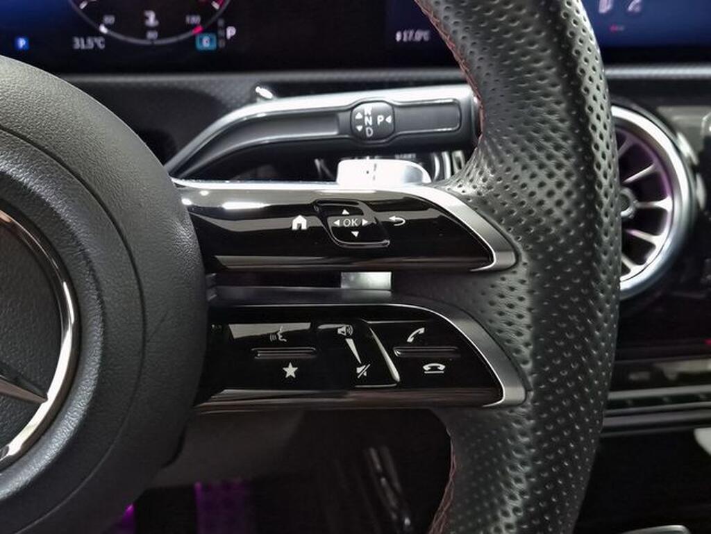Mercedes Clase A A-CLASS 2.0 A 200 D DCT 5P 19