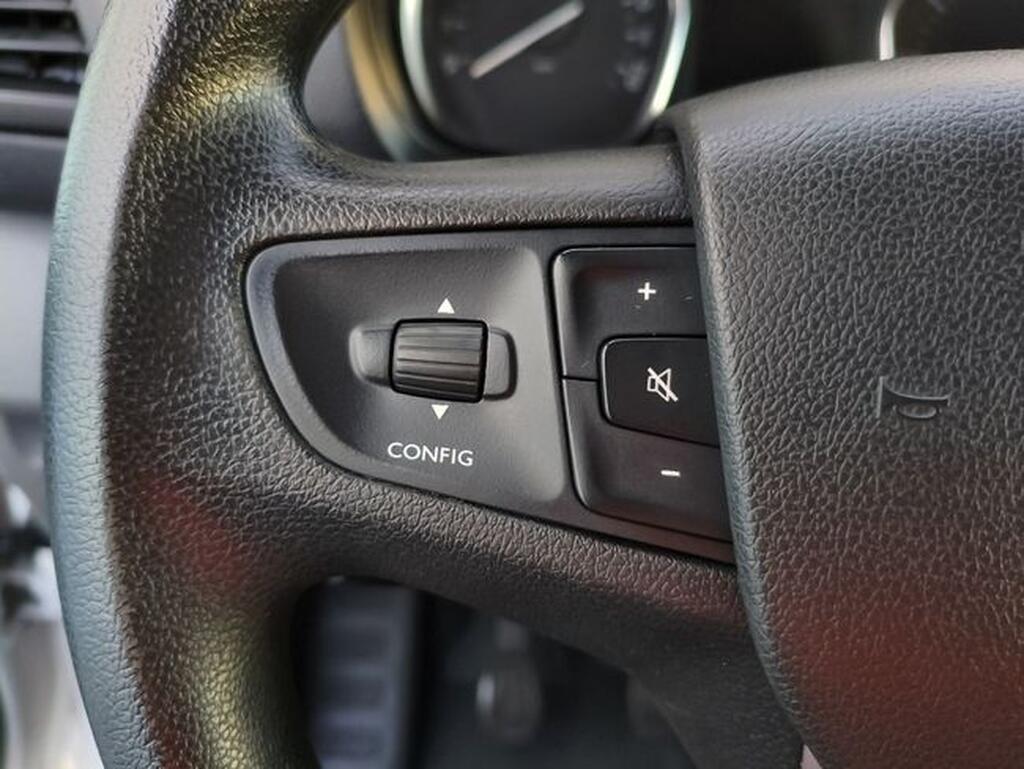 Opel Vivaro VIVARO FURGON 1.5 DIESEL 100 LWB L INC SELECT 4P Segunda mano