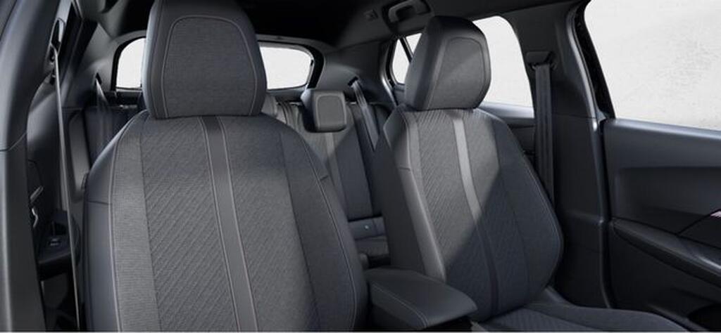 Peugeot 2008 2008 Allure Hybrid 110 eDCS6 Nuevo
