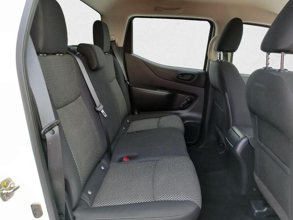 Nissan Navara NAVARA 2.3 DCI 163CV VISIA DC 4WD 4P Segunda mano