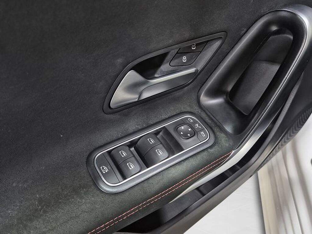 Mercedes Clase A A-CLASS 1.3 A 200 MHEV DCT 5P (AMG LINE ADVANCED PLUS) 10