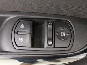 Opel Corsa CORSA 1.4 BUSINESS 90 5P 12