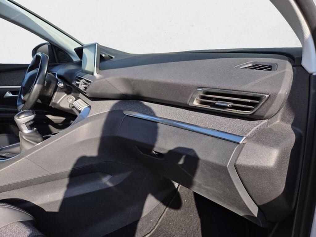 Peugeot 5008 5008 ALLURE 1.2 PURETECH 130 CV S&S 5P 7 PLAZAS Segunda mano