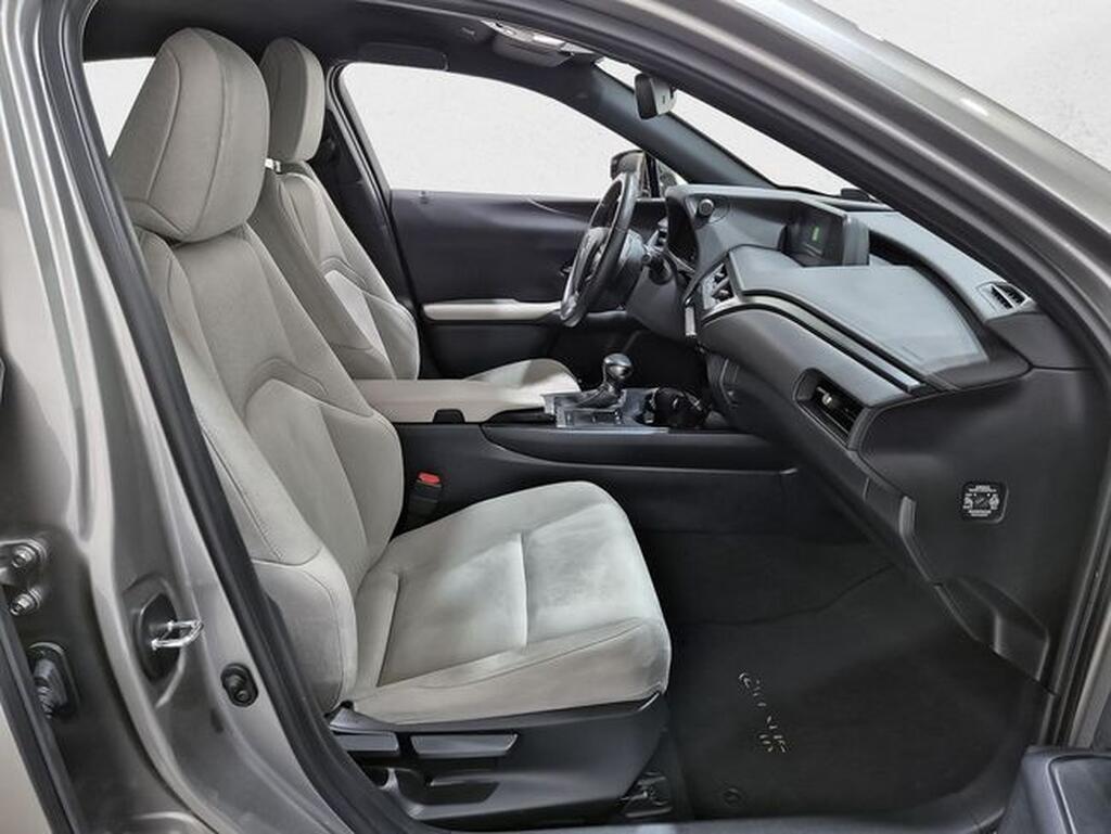 Lexus UX 2.0 250h Business Segunda mano